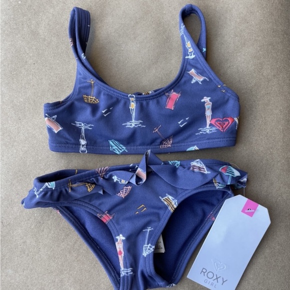Roxy Blue Bikini NWT Fun Prints Set
🆕NEW ROXY Girl Bikini Size 2 - Picture 2 of 4